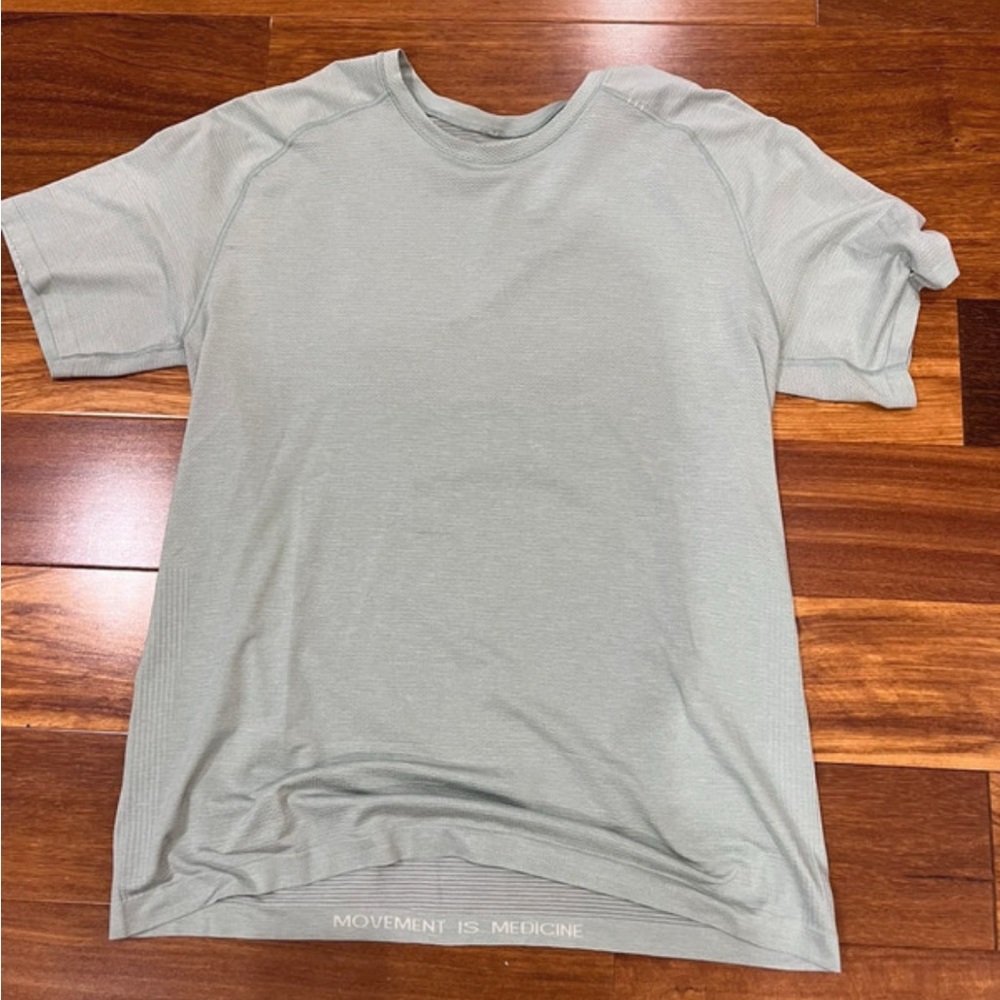 Men's Gray T-Shirt